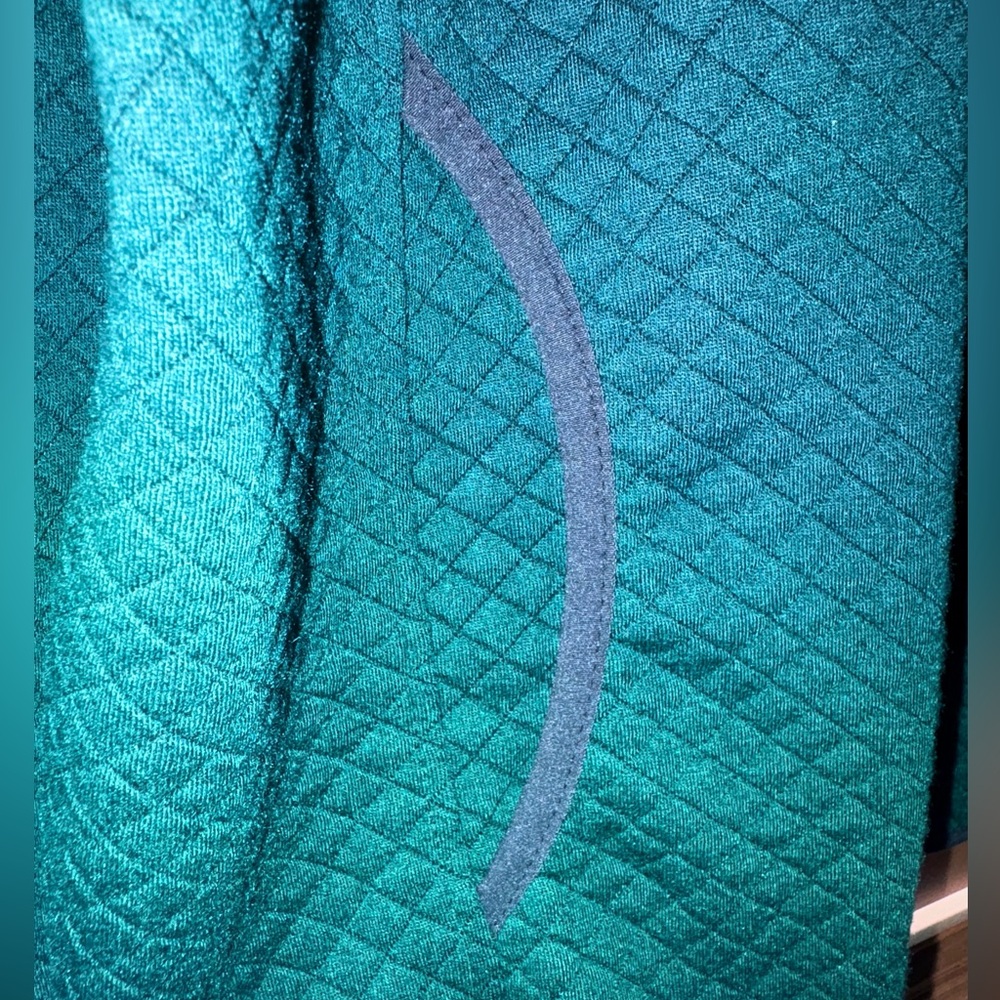 Mountain and Isles NWT Forest Green Quilted Pullover / 2 front pockets. Size 3X - Picture 5 of 7
